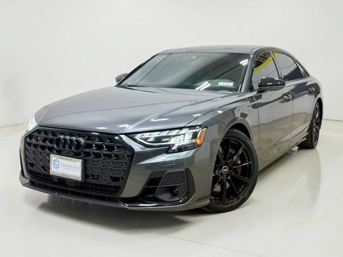 Used 2023 Audi S8 AWD/4WD image 2