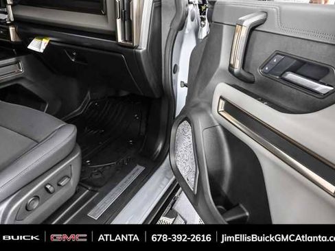 New 2025 GMC Hummer EV 3X w/ LPO, Cargo Utility Package image 23