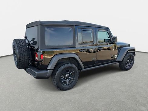 Used 2019 Jeep Wrangler Unlimited Sport AWD/4WD image 5