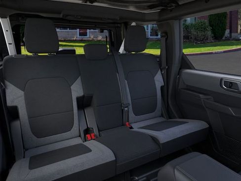 New 2025 Ford Bronco 4-Door image 11