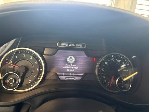 Used 2023 RAM 1500 Laramie AWD/4WD image 36