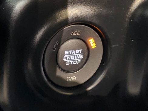 Used 2021 Jeep Wrangler Unlimited Rubicon AWD/4WD image 39
