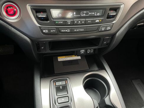 Certified 2023 Honda Passport EX-L image 19