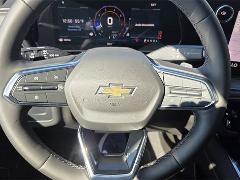 New 2026 Chevrolet Suburban Premier image 19