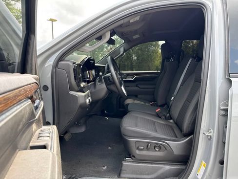 Used 2024 GMC Sierra 1500 Elevation AWD/4WD image 9