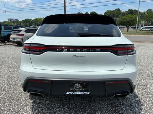 Used 2024 Porsche Macan AWD/4WD image 5