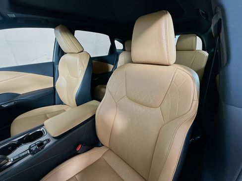 Used 2025 Lexus RX 350 Premium Plus w/ Convenience Package image 19