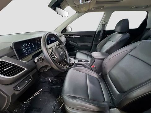 Certified 2025 Kia Seltos EX w/ EX Sunroof Package image 21
