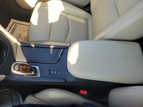 Used 2019 Cadillac XT5 Luxury image 34