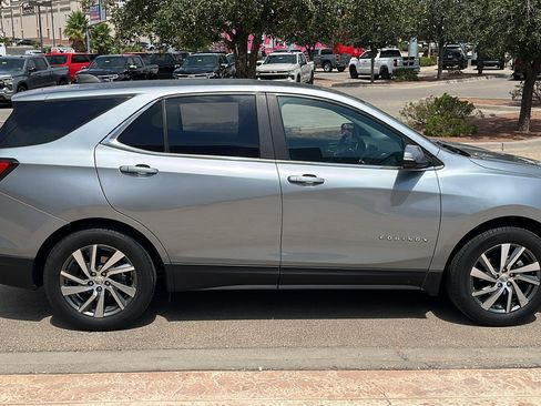 Used 2024 Chevrolet Equinox LT FWD image 9