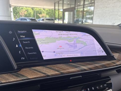 Certified 2021 Cadillac Escalade Premium Luxury Platinum AWD/4WD image 14