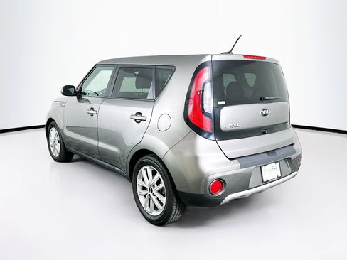 Used 2018 Kia Soul + FWD image 5
