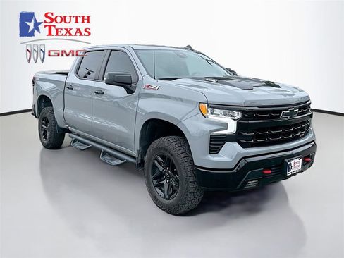 Used 2024 Chevrolet Silverado 1500 LT Trail Boss w/ Convenience Package II image 1