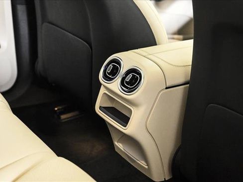 New 2026 Mercedes-Benz GLC 300 4MATIC image 19