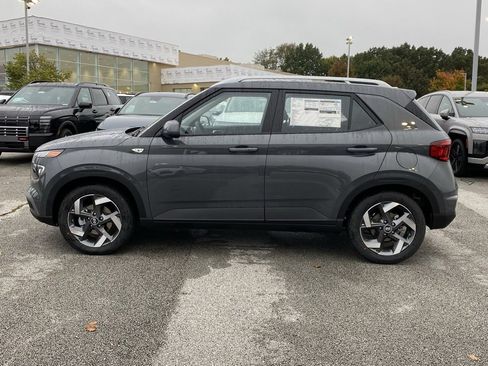 New 2026 Hyundai Venue SEL image 4