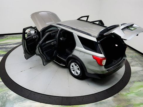 Used 2020 Ford Explorer XLT RWD image 40
