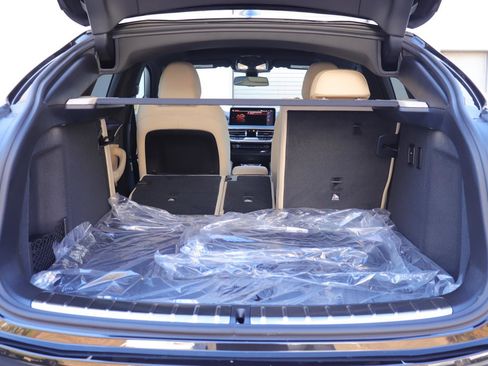 New 2025 BMW X4 xDrive30i w/ Premium Package image 14