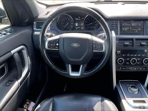 Used 2016 Land Rover Discovery Sport HSE AWD/4WD image 13