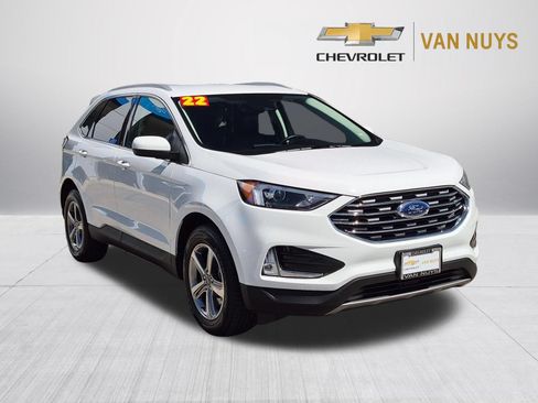 Used 2022 Ford Edge SEL w/ Convenience Package AWD/4WD image 3
