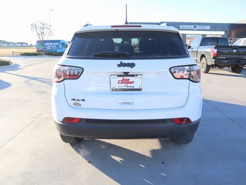 New 2026 Jeep Compass Latitude image 21