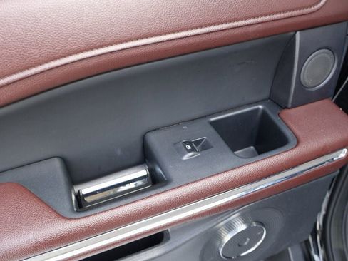 Used 2024 Ford Expedition Limited image 18