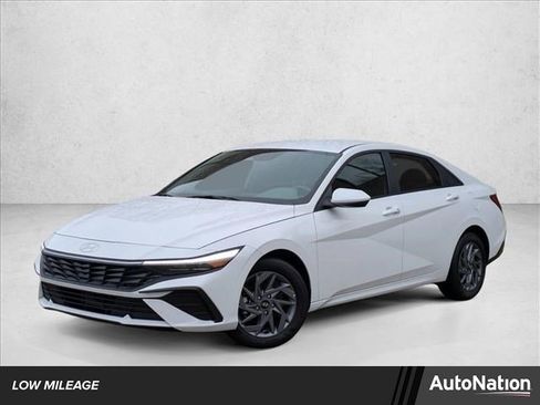 Used 2025 Hyundai Elantra Blue w/ Cargo Package image 1