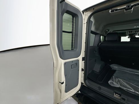 New 2025 INEOS Grenadier Fieldmaster Edition image 43