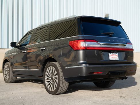 Used 2018 Lincoln Navigator Reserve w/ Technology Package image 15
