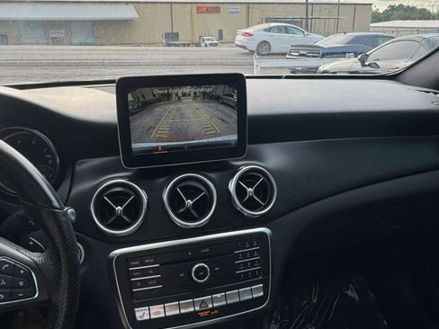 Used 2019 Mercedes-Benz GLA 250 4MATIC image 13