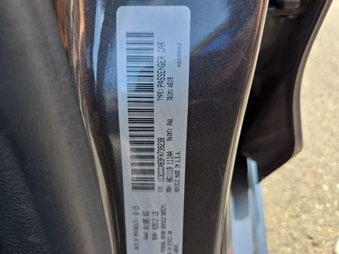 Used 2015 Chrysler 200 Limited w/ Spring Special Group FWD image 29