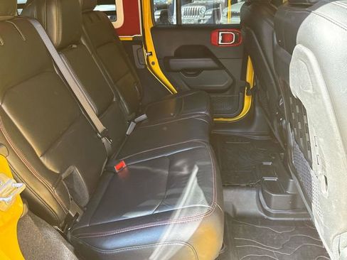 Used 2019 Jeep Wrangler Unlimited Rubicon AWD/4WD image 32
