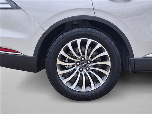 Used 2024 Lincoln Aviator 2WD w/ Premium Package image 24