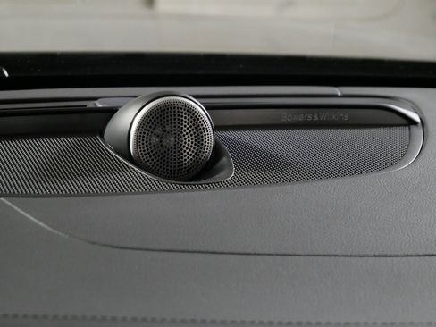 Used 2021 Volvo S60 T8 Inscription w/ Climate Package image 31