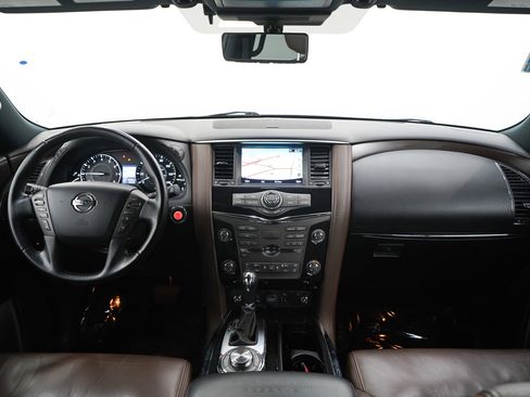 Used 2020 Nissan Armada Platinum w/ Platinum Reserve Package image 15