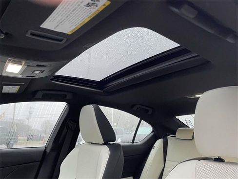 Used 2023 Lexus IS 350 F Sport image 17