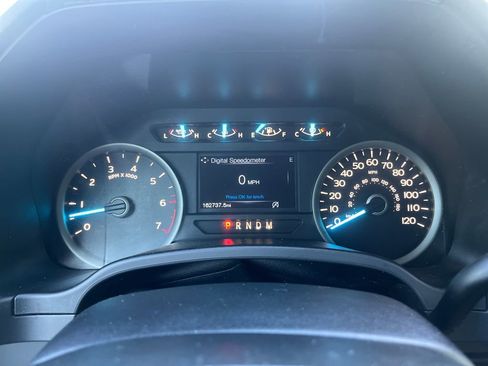 Used 2018 Ford F150 XLT w/ Equipment Group 302A Luxury AWD/4WD image 13