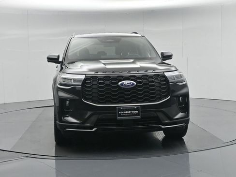 Used 2025 Ford Explorer ST-Line w/ ST-Line Street Pack image 25