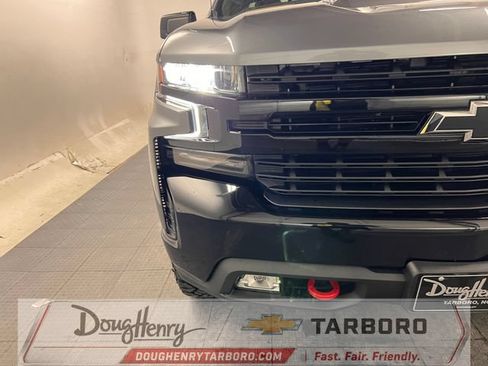 Used 2021 Chevrolet Silverado 1500 LT Trail Boss w/ Convenience Package II AWD/4WD image 11