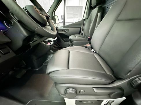 New 2025 Mercedes-Benz Sprinter 2500 image 21