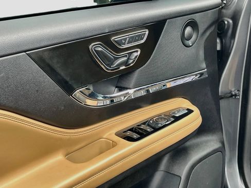 Used 2023 Lincoln Corsair Reserve FWD image 18
