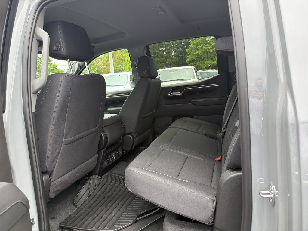 Used 2024 GMC Sierra 1500 Elevation AWD/4WD image 13