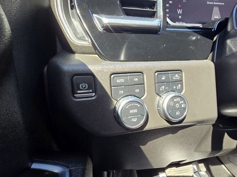 Used 2022 GMC Sierra 1500 SLT w/ SLT Premium Plus Package image 13