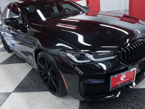 Used 2022 BMW M550i xDrive w/ Executive Package AWD/4WD image 39