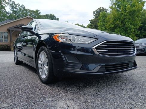 Used 2020 Ford Fusion SE FWD image 4