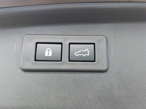 Used 2023 Subaru Outback Limited image 34