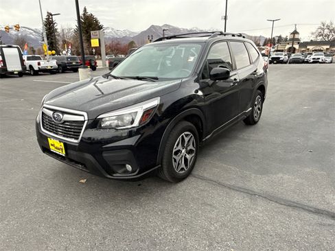 Used 2021 Subaru Forester Premium w/ Popular Package #1 image 4