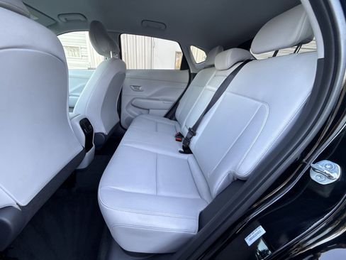 Certified 2025 Hyundai Kona SEL image 23