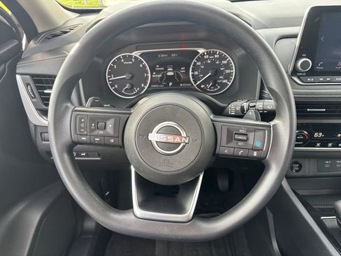Used 2024 Nissan Rogue SV image 14