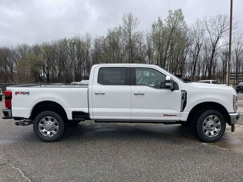 New 2026 Ford F250 King Ranch w/ Chrome Package AWD/4WD image 2