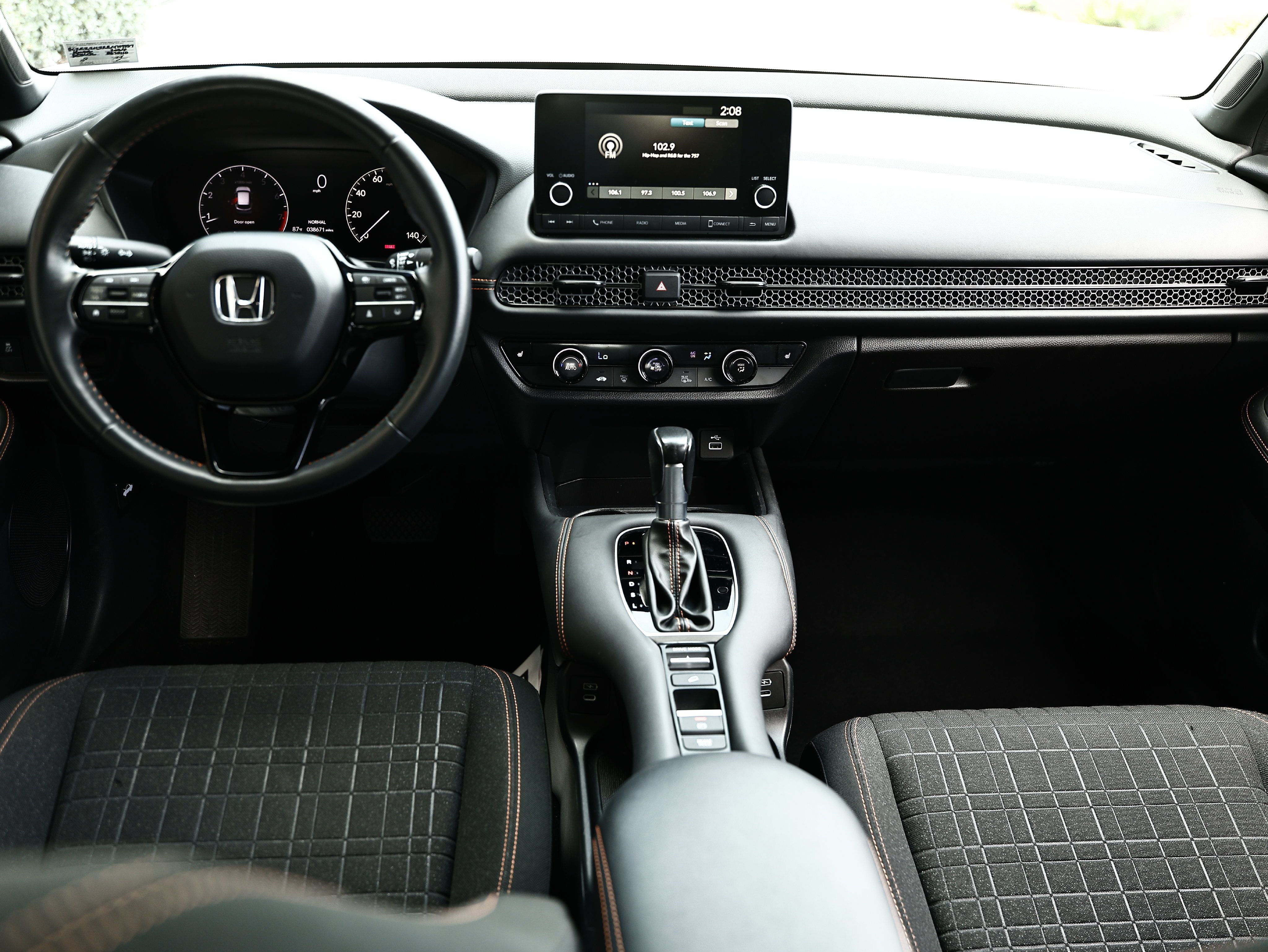 Used 2024 Honda HR-V Sport image 26